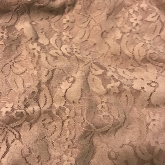 Lace top - Picture 2 of 3